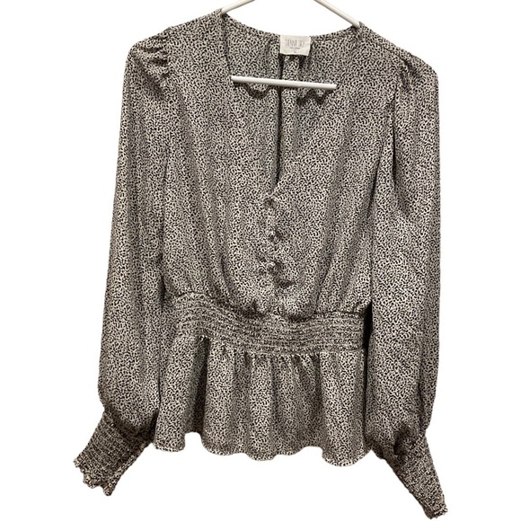 SIENNA SKY BLOUSE SIZE M - Picture 1 of 3